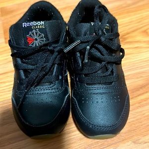 Reebok Classic size 8 kids